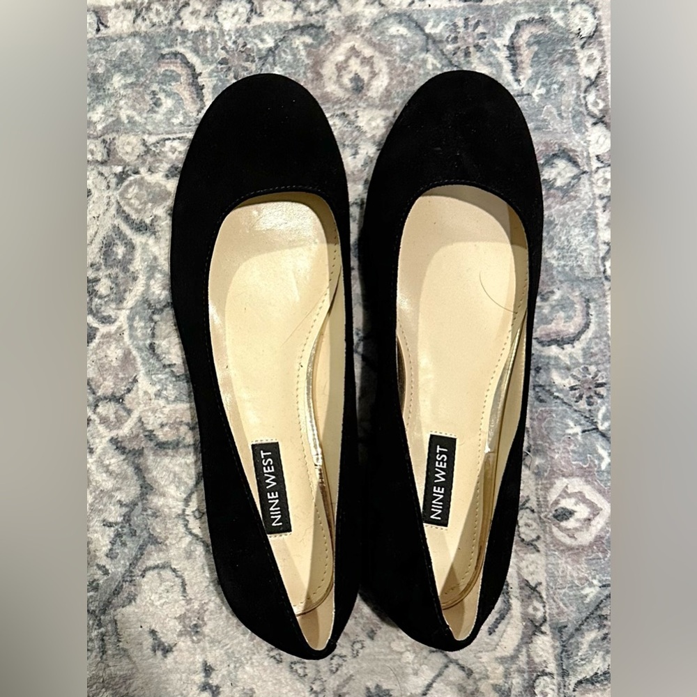 Nine West suede flats